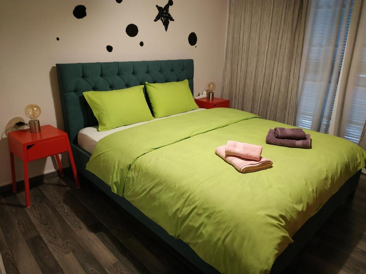 Cozy Apartment Near Metro Station Agia Marina Athena Bagian luar foto