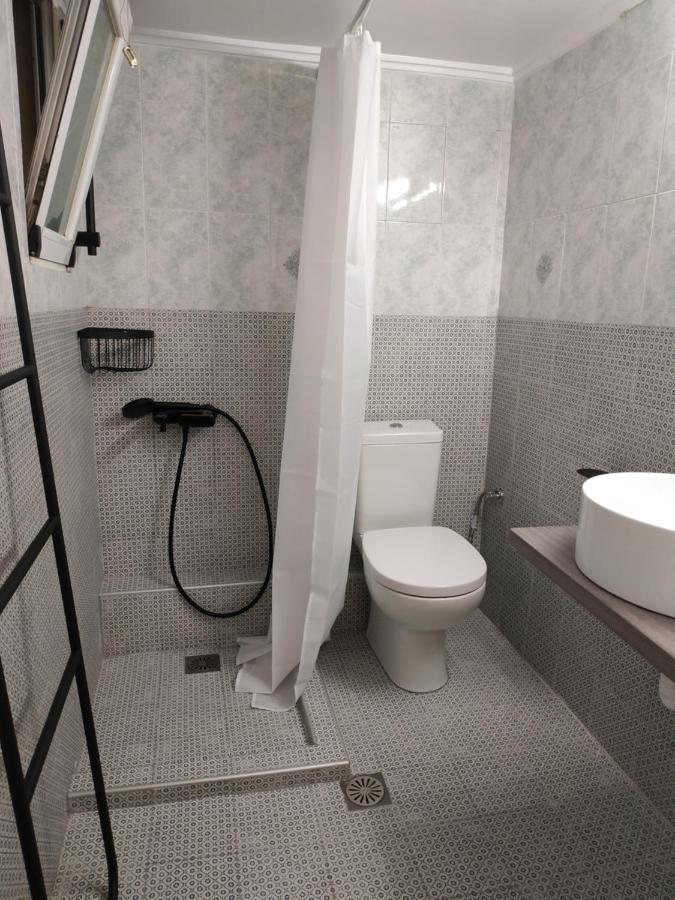 Cozy Apartment Near Metro Station Agia Marina Athena Bagian luar foto