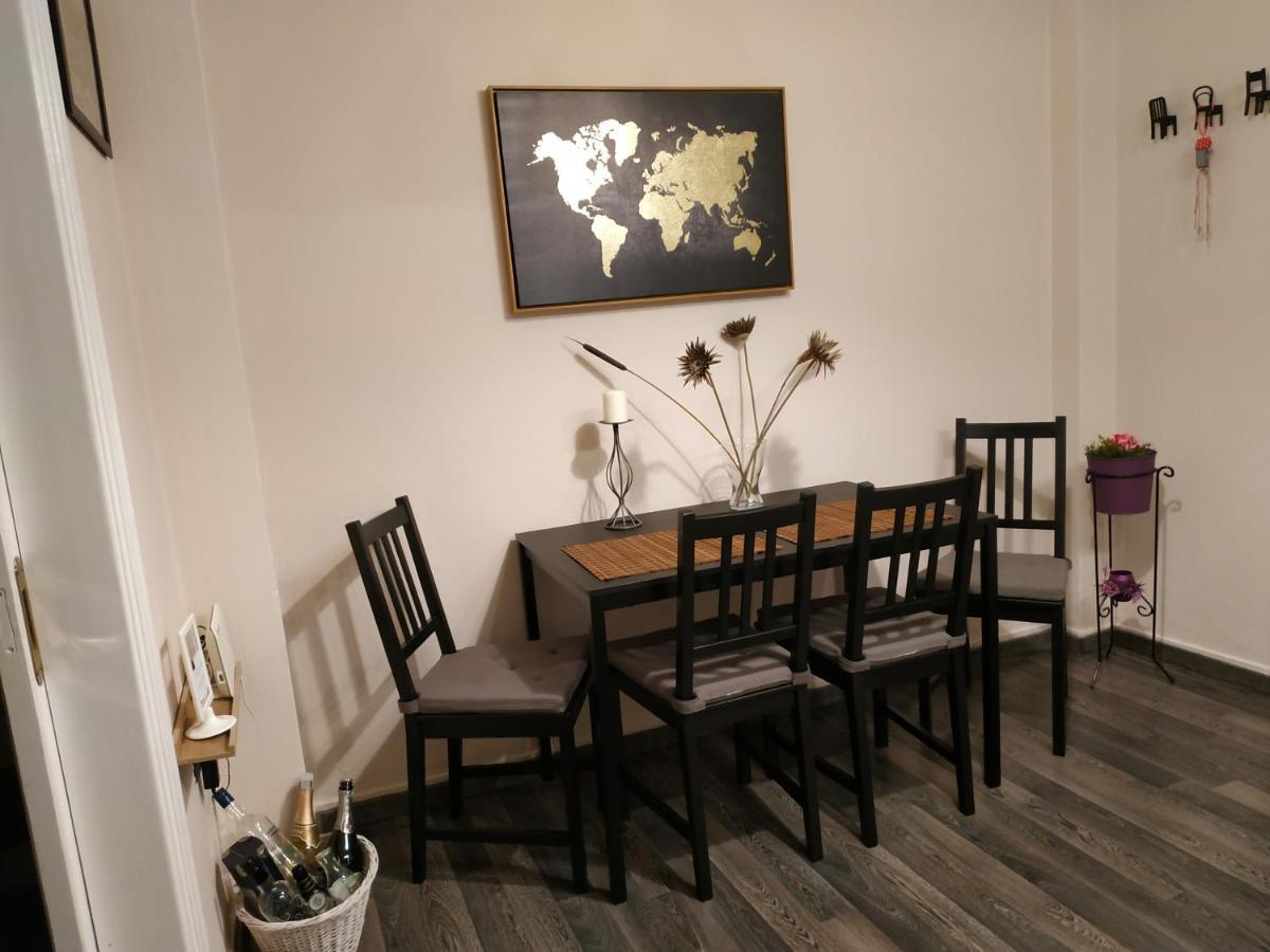Cozy Apartment Near Metro Station Agia Marina Athena Bagian luar foto